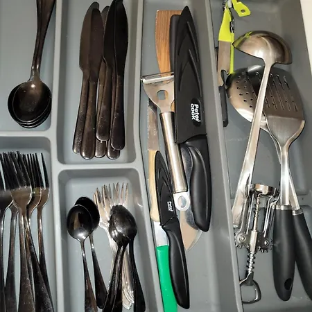 Апартаменти White Free Parking Self Check-inn *