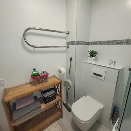 Apartament White Free Parking Self Check-inn *