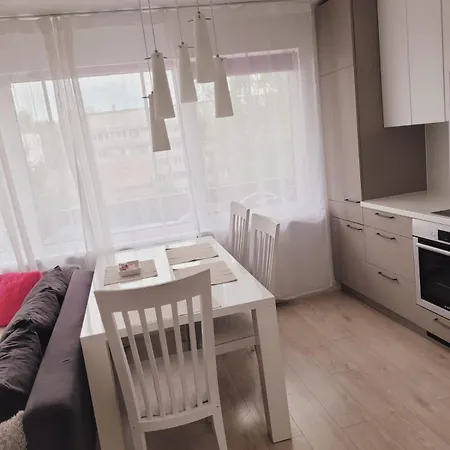 White Free Parking Self Check-inn