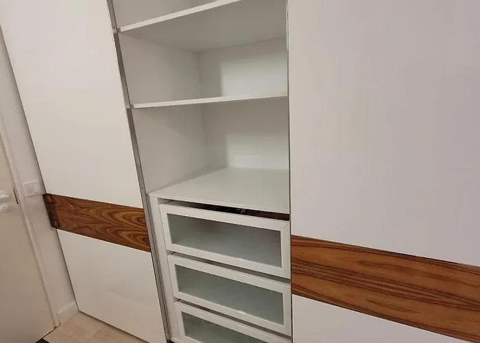 White Free Parking Self Check-inn Riga