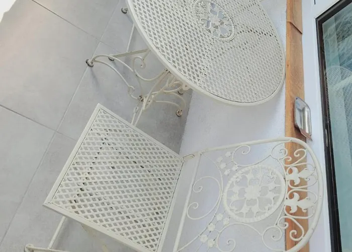 Daire White Free Parking Self Check-inn Riga