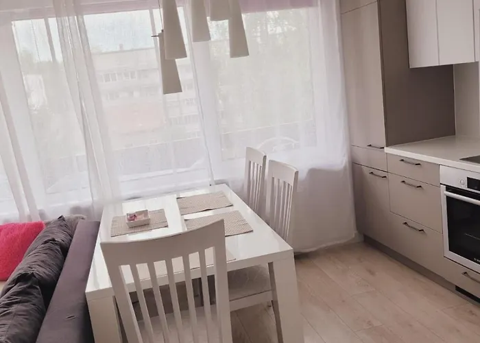 White Free Parking Self Check-inn