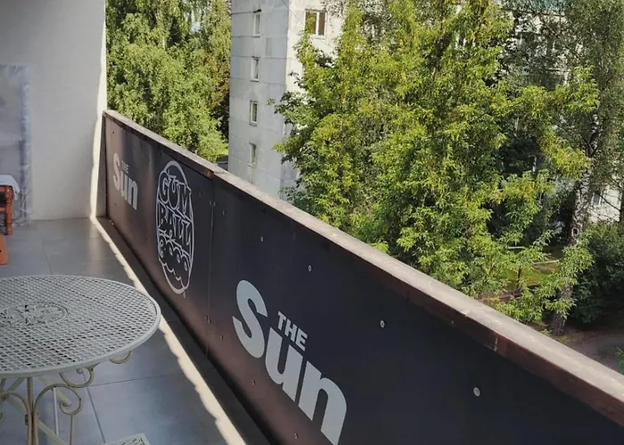 White Free Parking Self Check-inn Апартаменты Рига